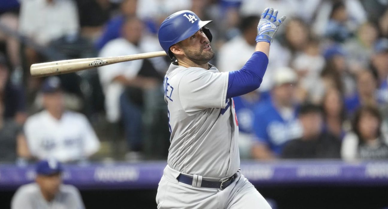 Make room for J.D.! Martinez becomes latest Dodger with 100 RBIs