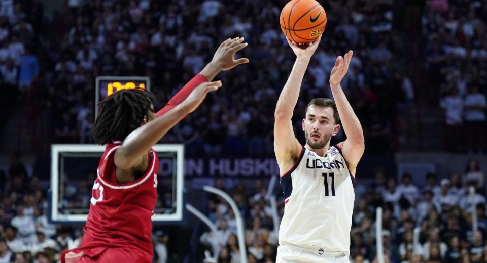 UConn vs. DePaul prediction, odds, time: 2025 college basketball picks, Jan. 1 best bets by proven model