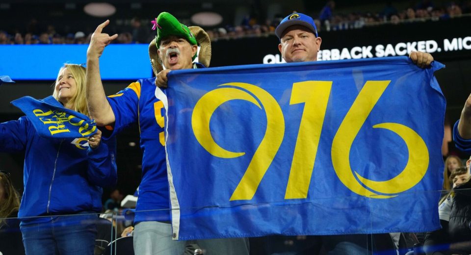 Rams expecting strong show of fan support in Arizona