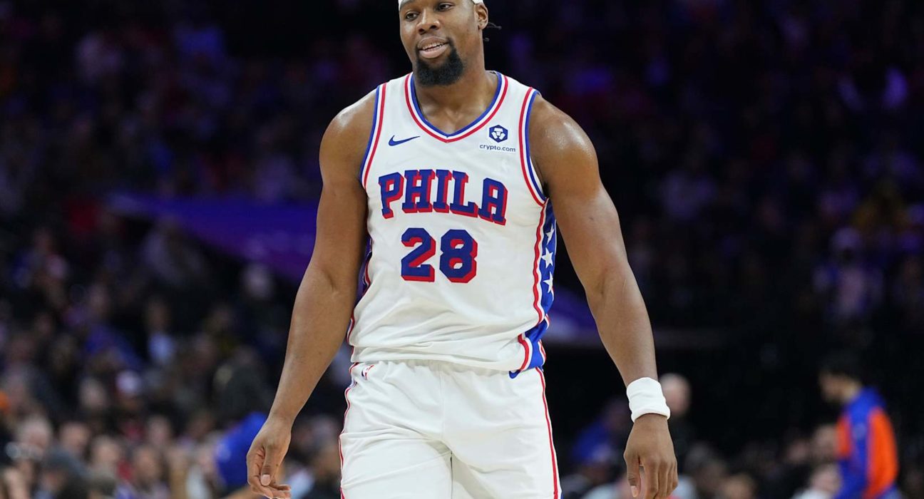 76ers Trade Rumors: Eric Gordon, Guerschon Yabusele Eyed by NBA Playoff Contenders