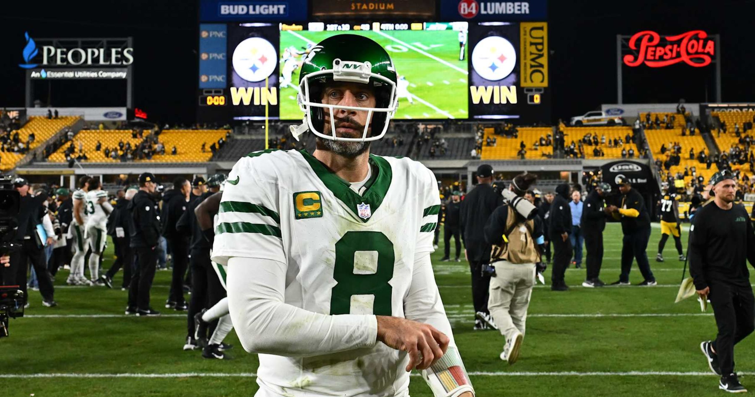 Top Landing Spots for Aaron Rodgers in NFL Offseason After Jets Move on from QB