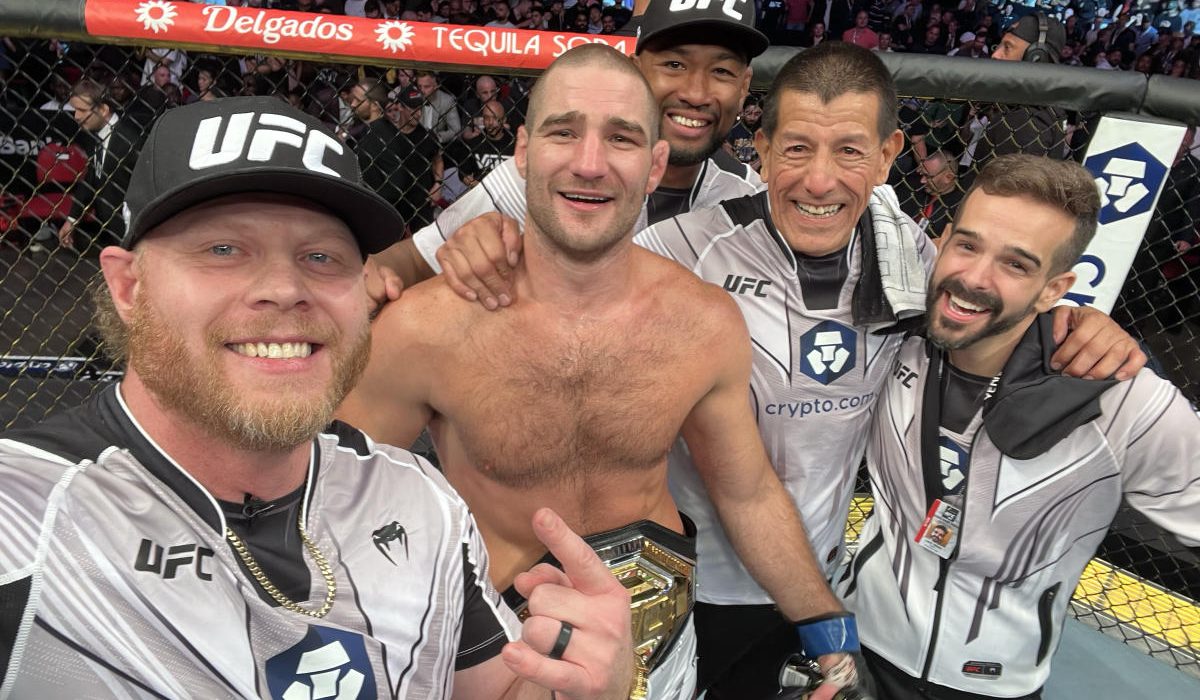 Chael Sonnen defends Sean Strickland’s head coach following post-UFC 312 comments