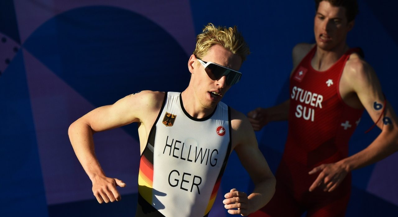 Olympic triathlon champion undergoes knee surgery after racing through the pain to Paris 2024 glory