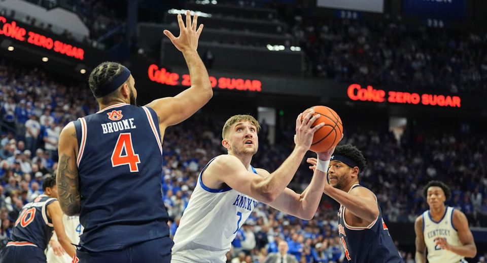 Generator Fire Forces Abrupt End to ABC Coverage of Auburn-Kentucky Men’s Hoops Game