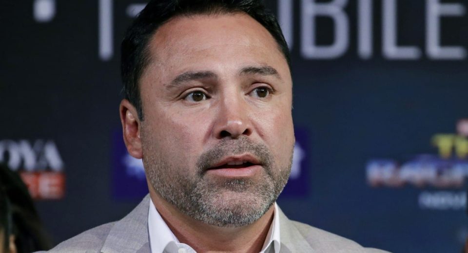 De La Hoya ‘offended’ by Dana White boxing venture