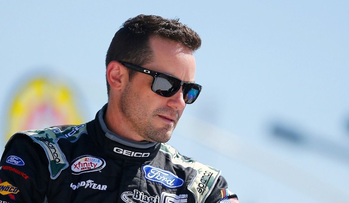 Casey Mears begins chase to 500 Cup starts with surprise return at Martinsville