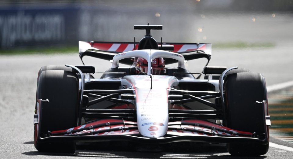 Komatsu feared “something was broken” on Haas F1 car amid “severe” issue