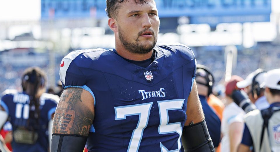 Saints sign former Titans LG Dillon Radunz