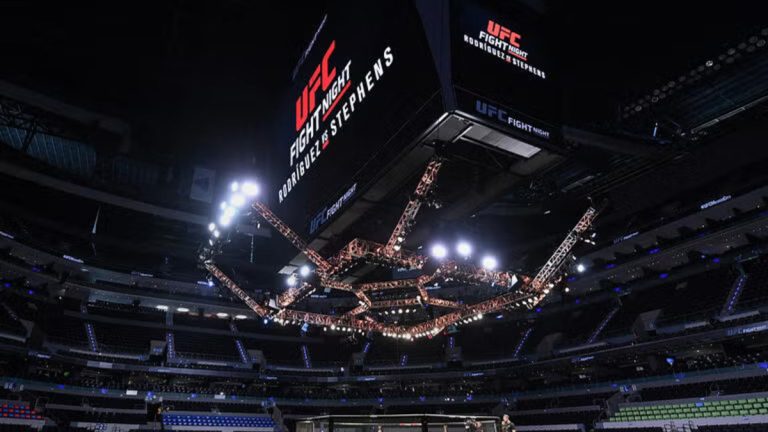 Winner Ufc Frame UFC Mexico City winner reacts to criticism of referee’s stoppage