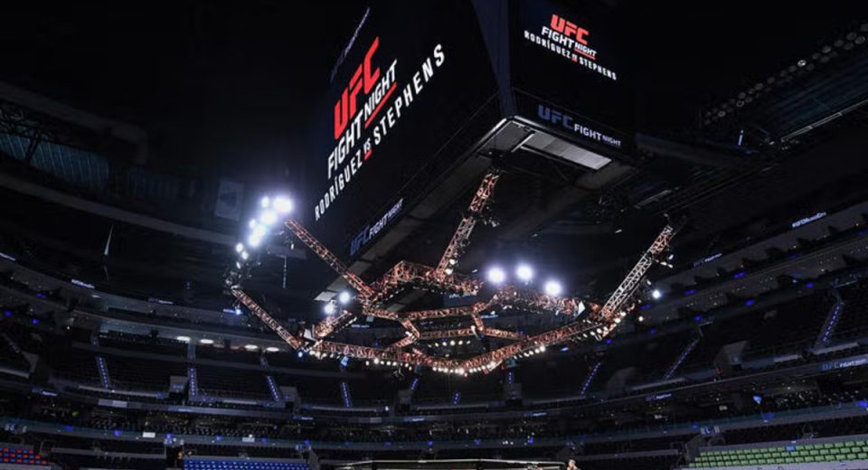 UFC Mexico City winner reacts to criticism of referee’s stoppage