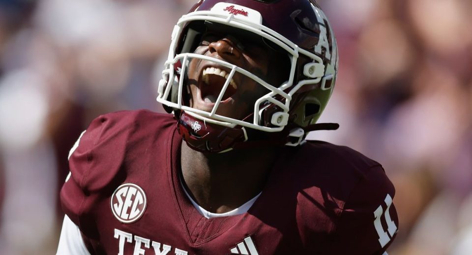 Eagles reportedly host potential first-round edge rusher on pre-draft visit