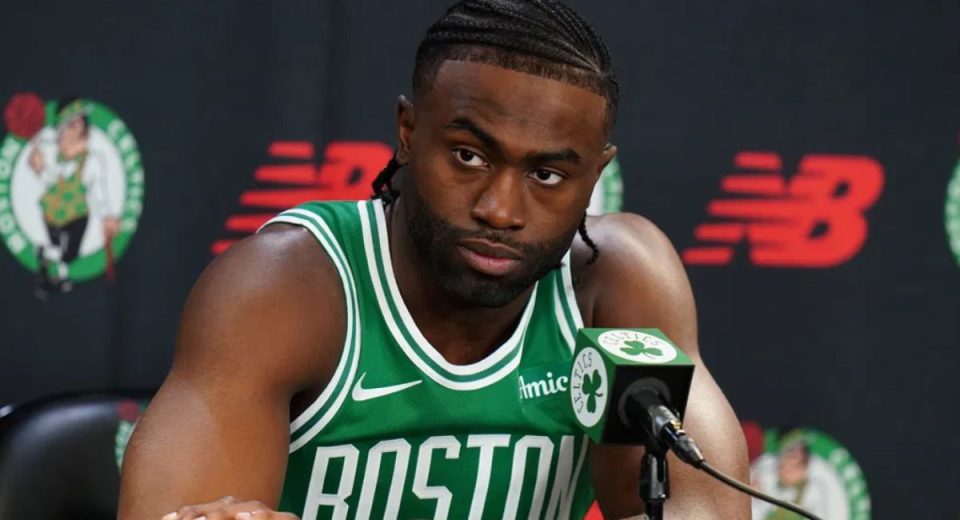 Jaylen Brown Sends Stern Reminder to Celtics Locker Room After as Crucial Knee Injury Update Emerges