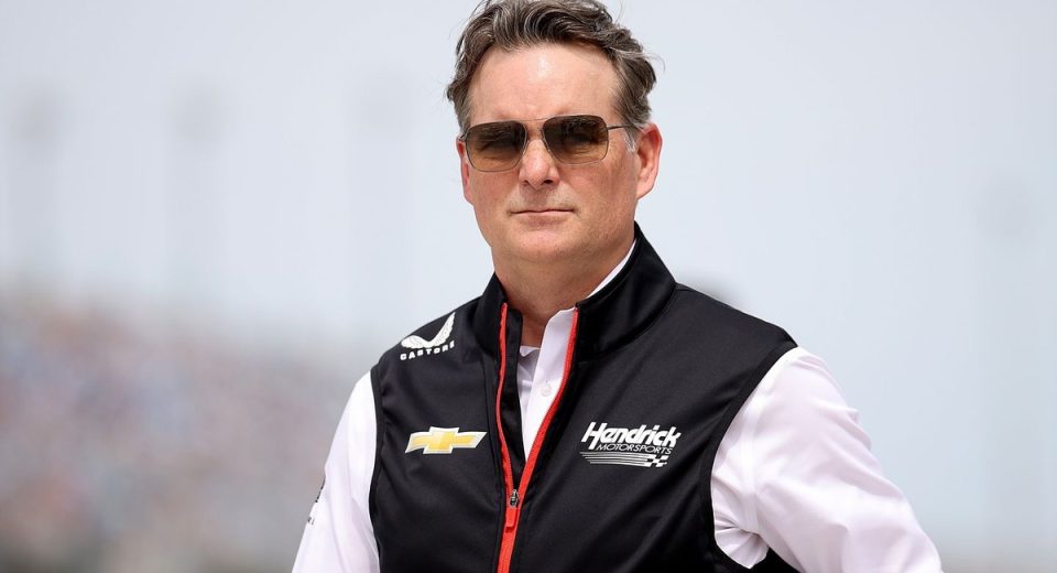 Jeff Gordon shares how Dr. Petty helped him in his NASCAR career