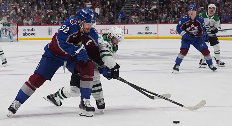 Landeskog scores 1st goal in nearly 3 years, Avalanche even series with 4-0 win over Stars in Game 4