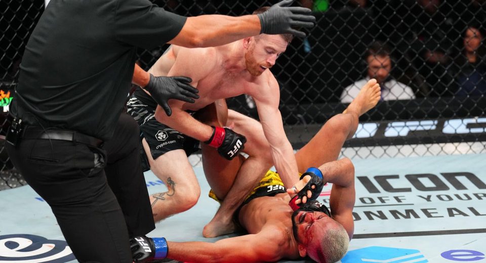 UFC Fight Night results, highlights: Cory Sandhagen dismantles Deiveson Figueiredo before injury finish