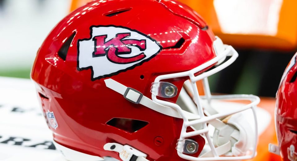 Chiefs Chop Ex-Vikings Defender