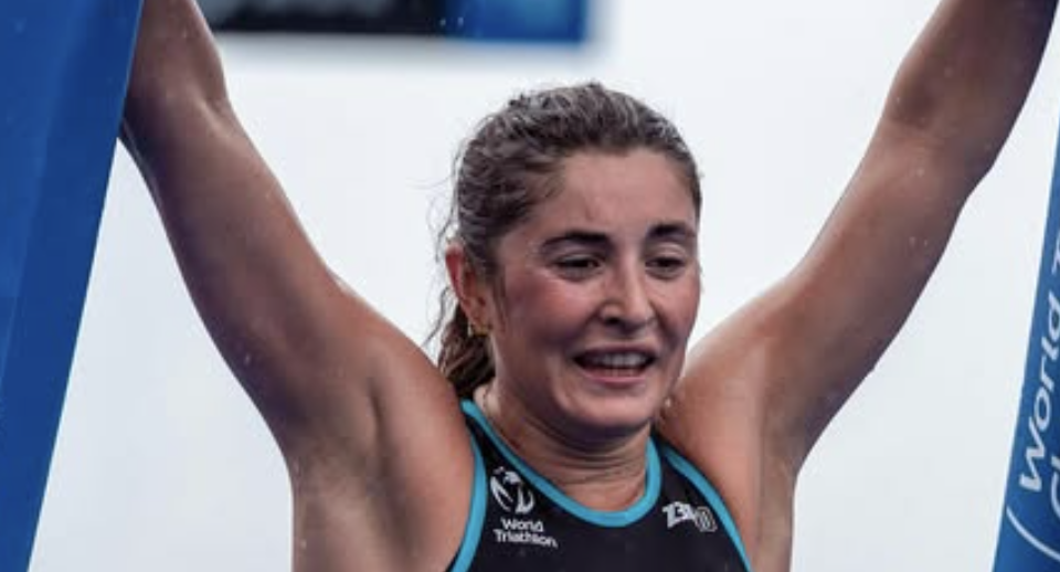 Jeanne Lehair wins rainy and hectic WTCS Yokohama, nasty crash for Cassandre Beaugrand