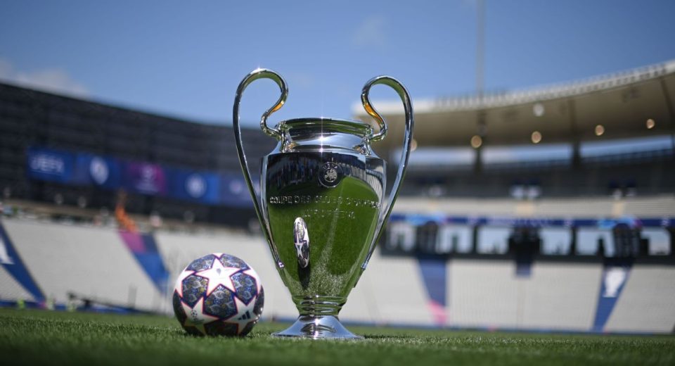 Barcelona sneak into Pot 1 for UCL draw again