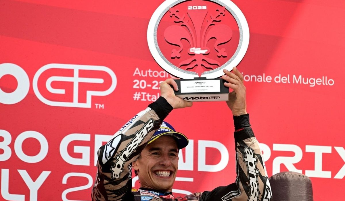 MotoGP Italian GP: Marc Marquez sees off early challenge for dominant win