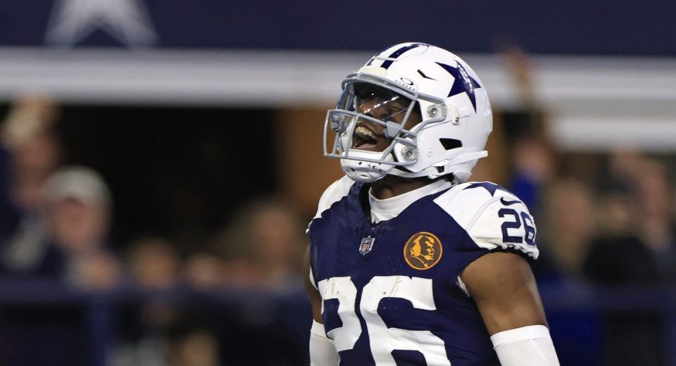 DaRon Bland contract projection: Cowboys waiting with CB is another risk-reward bet