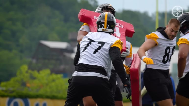 Steelers OL Outside Of PFF’s Top 20 Entering Training Camp: ‘Young Players Will Need To Step Up’