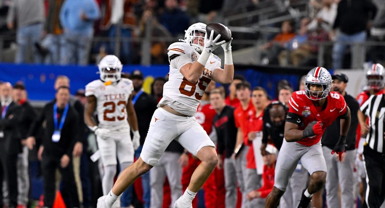 Texas Longhorns Miss Out on Five-Star Tight End
