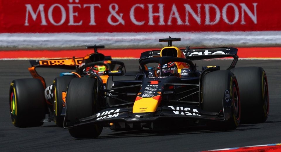 F1 Belgian GP: Max Verstappen fends off Oscar Piastri and Lando Norris for sprint race win
