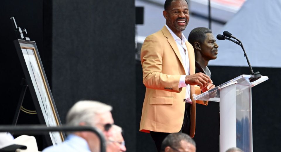 Eric Allen is officially a Pro Football Hall of Famer