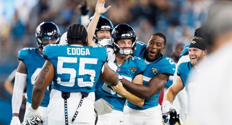Jaguars’ Little nails would-be-record 70-yard FG