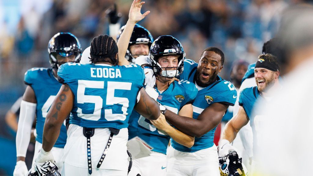 Jaguars’ Little nails would-be-record 70-yard FG