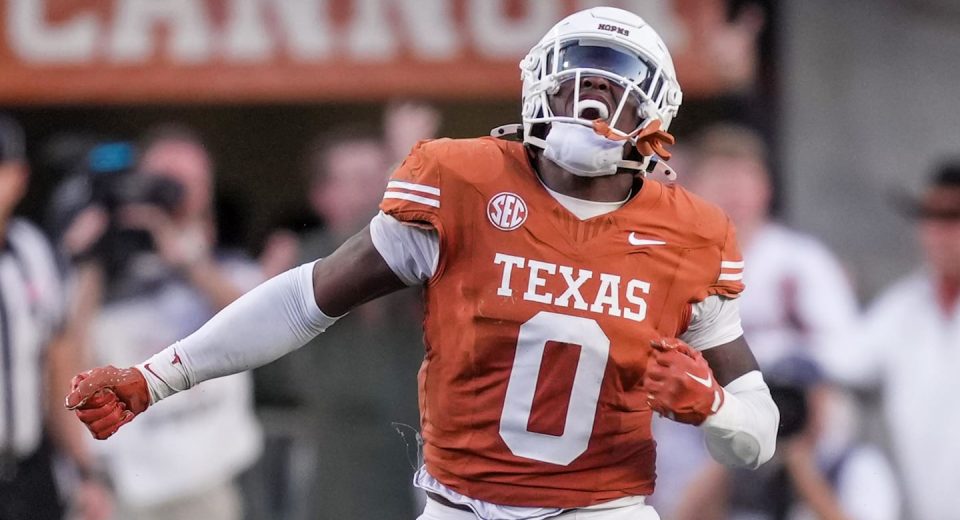 Pair of Texas Longhorns Defensive Stars Tabbed CBS Sports Preseason All-Americans