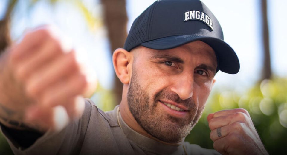 Alexander Volkanovski reveals interest in Conor McGregor superfight