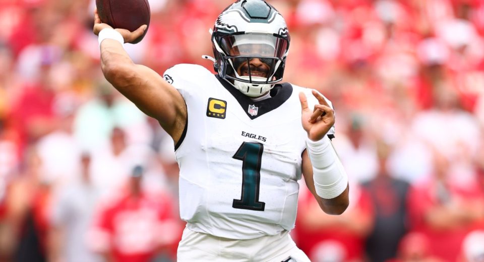 Eagles News: “The lack of vertical bite is stalling Philly’s offense”