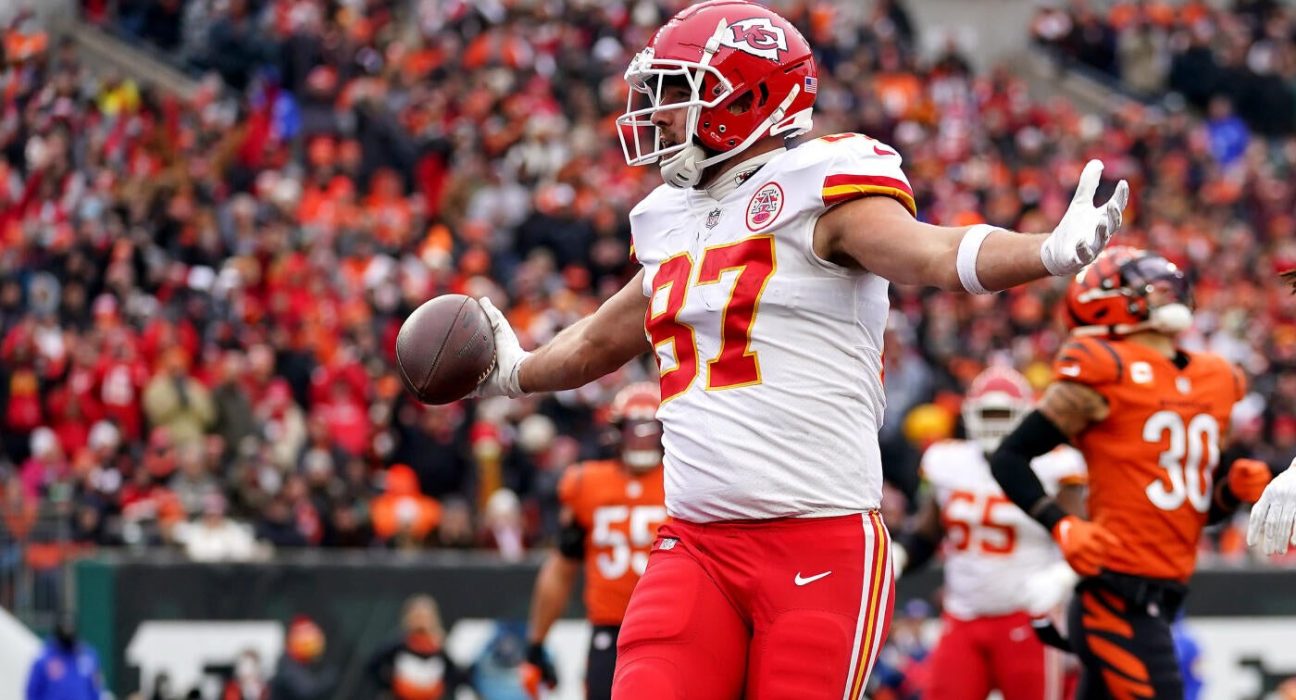 NFL Week 3 picks and score predictions: Winless Giants take Chiefs to the wire, 49ers edge unbeaten Cardinals