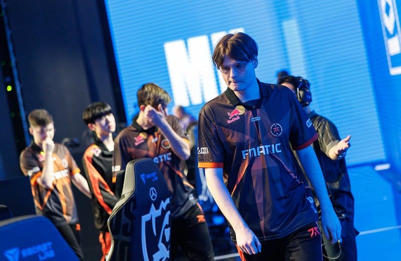 Fnatic and PSG Talon suffer early elimination from League of Legends Worlds 2025