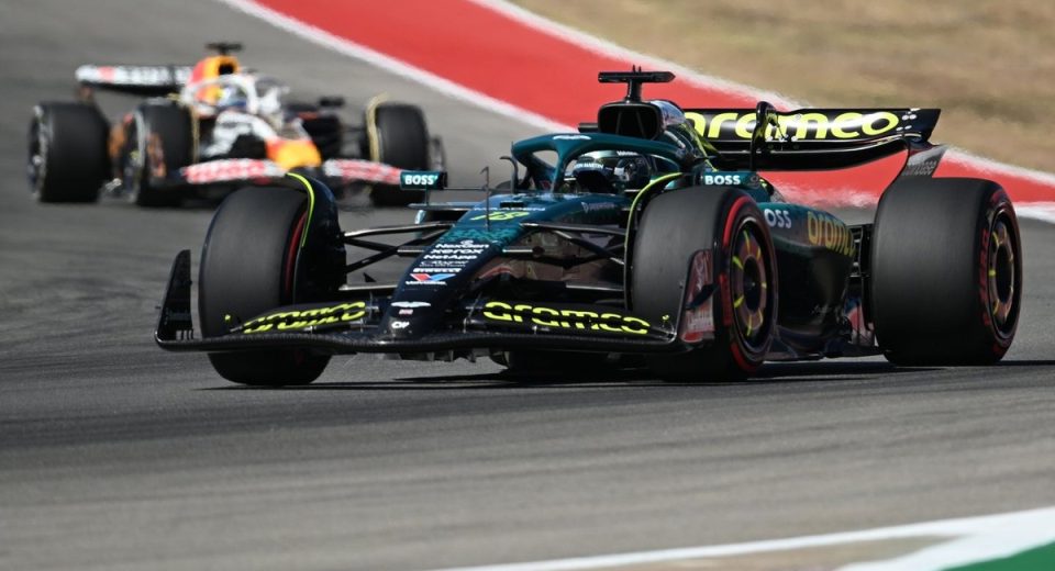 Aston Martin accepts procedural F1 cost cap breach over delayed signature