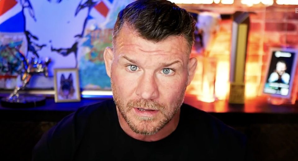 Former UFC champion proposes solution to eye pokes