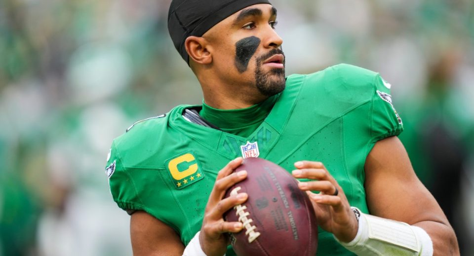 Eagles Film Review: Analyzing Jalen Hurts’ 2025 season so far