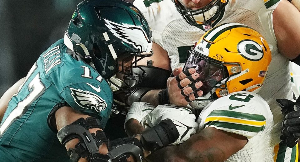 NFL Week 10 betting advice: Eagles-Packers pick and prop bets
