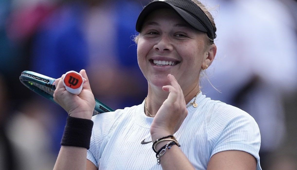 Amanda Anisimova Reveals Who Will Be Keeping Her ‘Sane’ After Heartbreak Against Aryna Sabalenka at WTA Finals