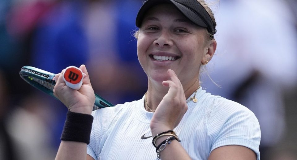 Amanda Anisimova Reveals Who Will Be Keeping Her ‘Sane’ After Heartbreak Against Aryna Sabalenka at WTA Finals
