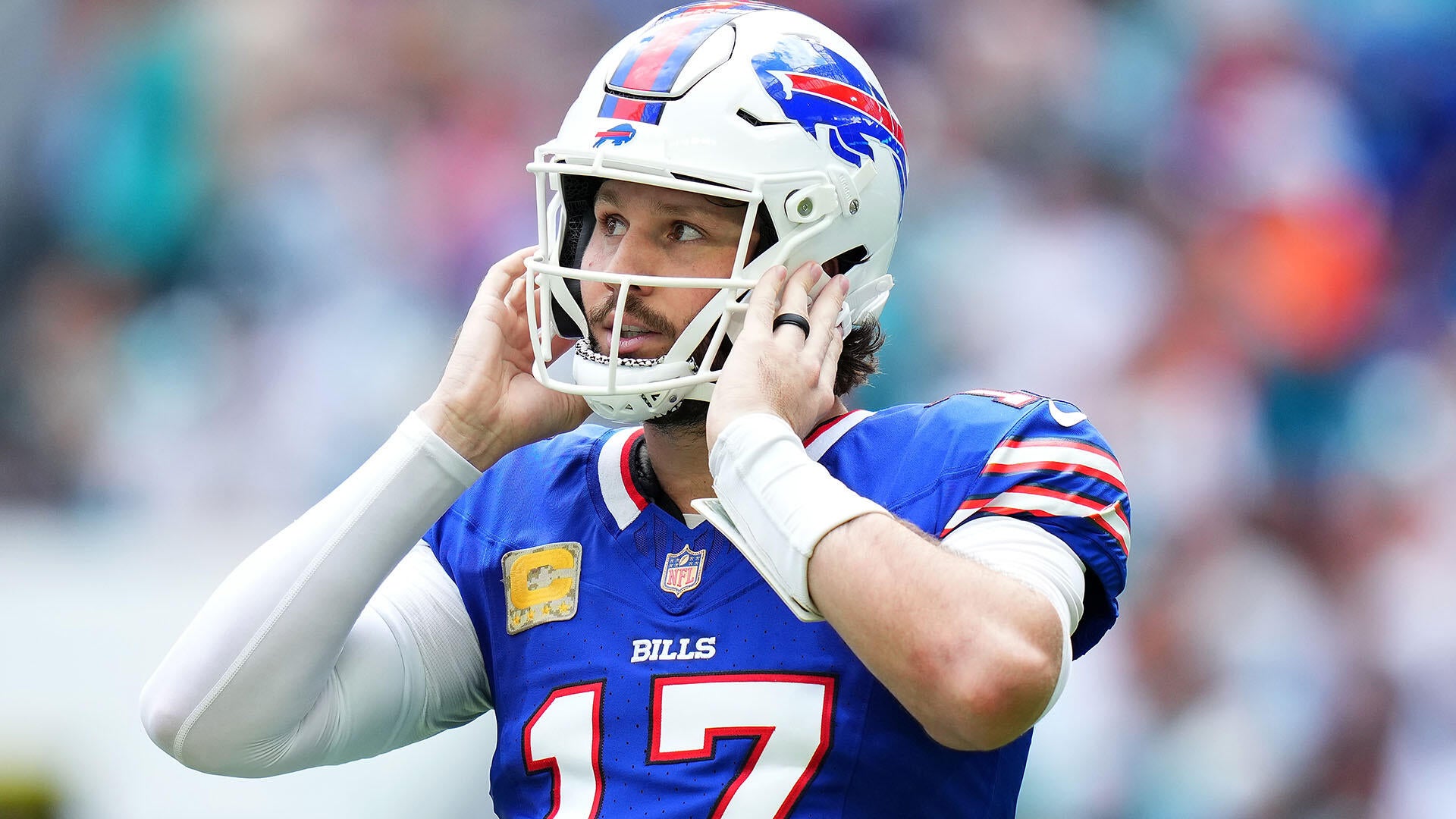 NFL Week 10 grades: Eagles settle for C+ in MNF win over Packers; Bills get F for ugly loss to Dolphins