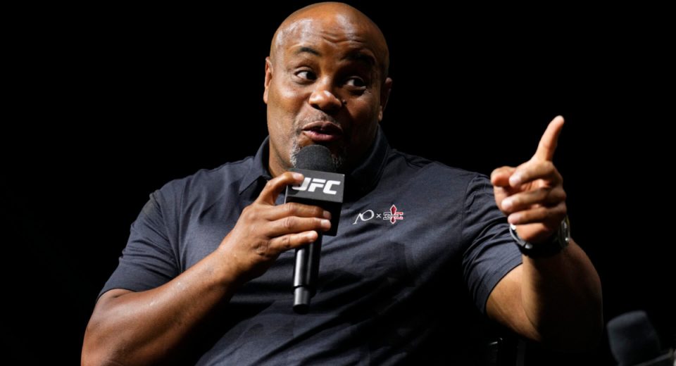 Daniel Cormier: “I can literally fight Jailton [Almeida] and then go and call the next fight”