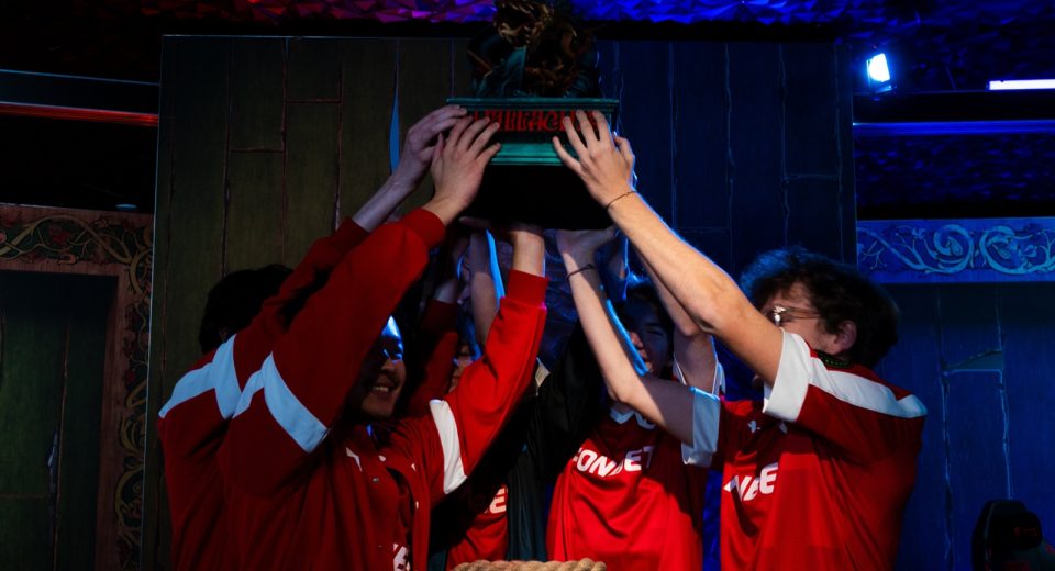 MOUZ Wins First S-Tier LAN Trophy in Dota 2 at PGL Wallachia Season 6