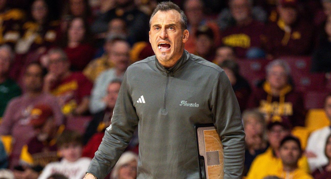 Gottlieb tosses chair after Green Bay blows game