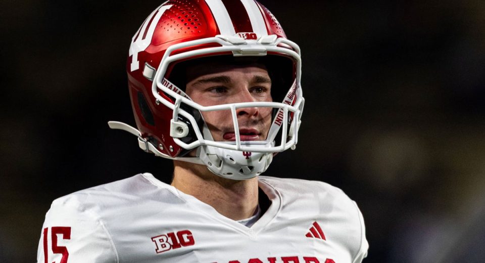 Fernando Mendoza Breaks Down in Tears as Curt Cignetti Puts College Football on Alert With 9-Word Statement