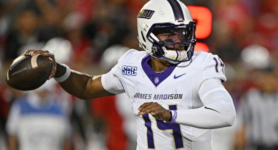 College Football Bowl Projections 2025: Final Playoff and CFB Bowl Game Predictions After Week 15