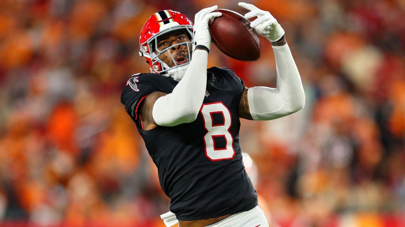 Falcons complete comeback as Bucs drop from first in NFC South