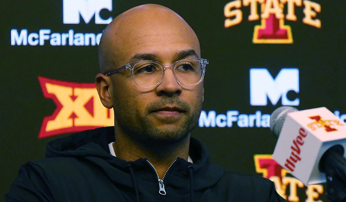 Penn State officially names Noah Pauley new wide receivers coach