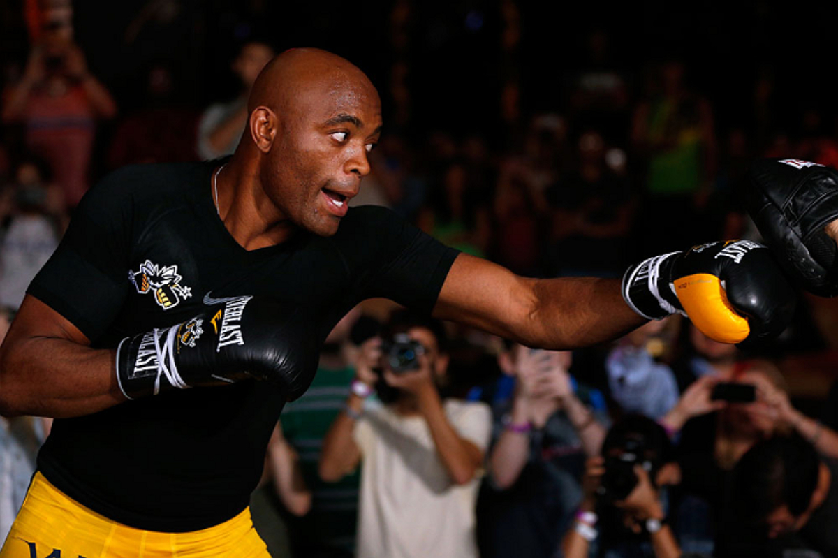 Anderson Silva TKO’s Tyron Woodley (Video)